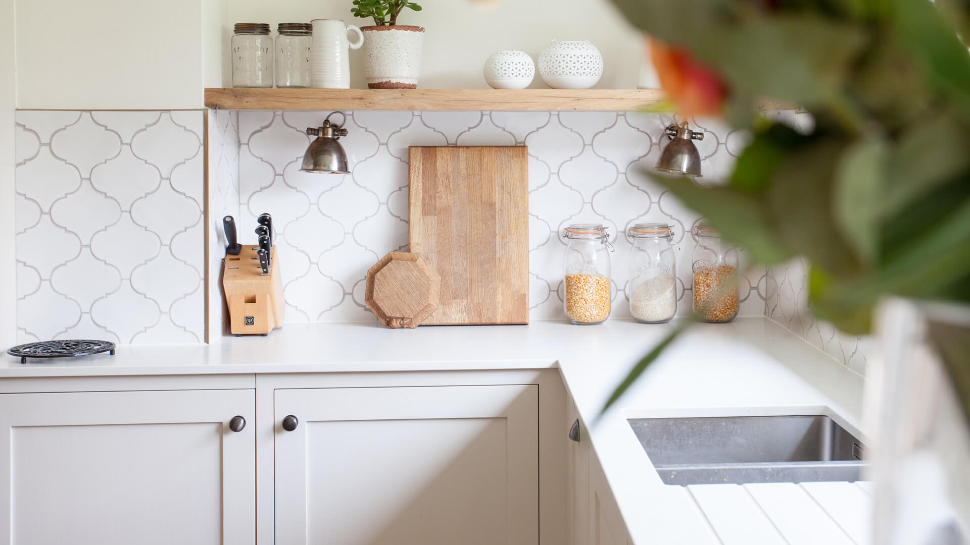 ash-and-oak-classic-shaker-kitchen